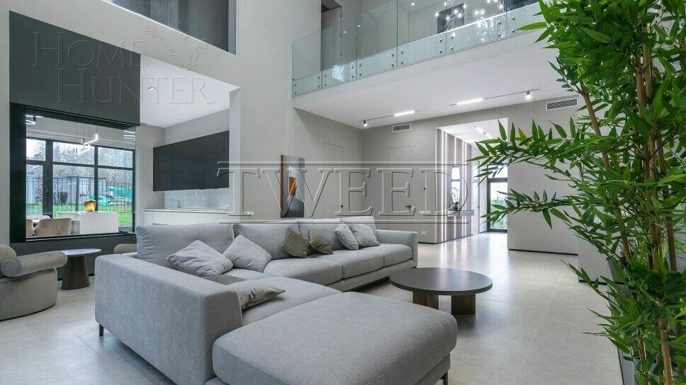 2-этажный коттедж 720 м² с отделкой