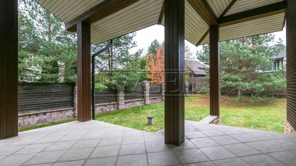 2-этажный коттедж 850 м² без отделки