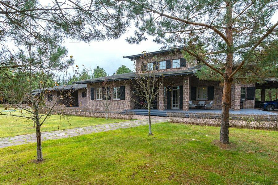 1-этажный коттедж 300 м² с отделкой