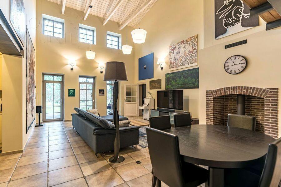 1-этажный коттедж 300 м² с отделкой