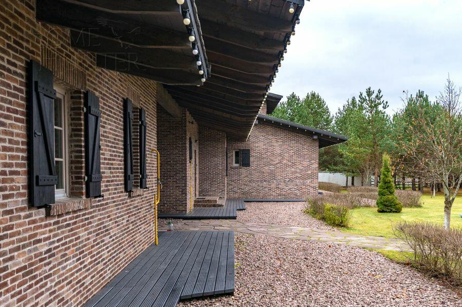 1-этажный коттедж 300 м² с отделкой