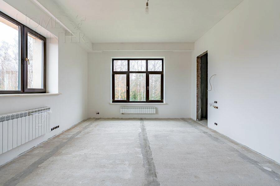 2-этажный коттедж 2 800 м² без отделки