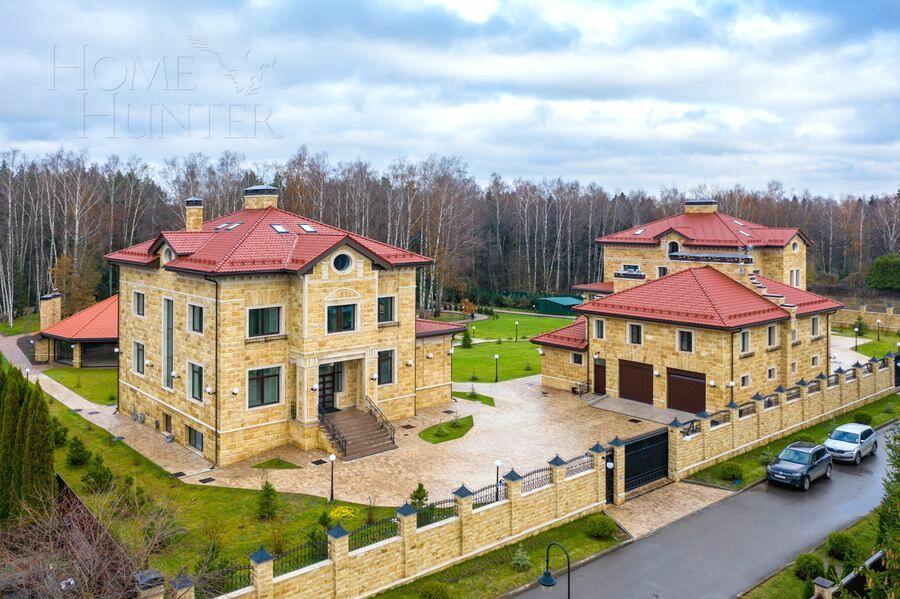 2-этажный коттедж 2 800 м² без отделки