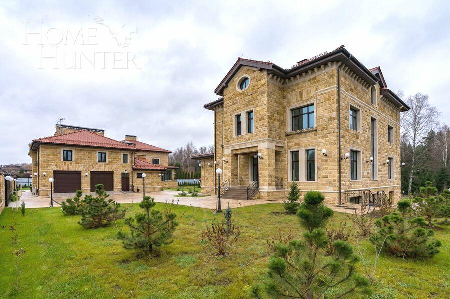 2-этажный коттедж 2 800 м² без отделки