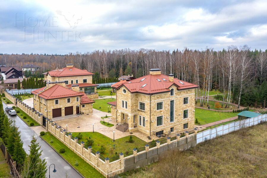 2-этажный коттедж 2 800 м² без отделки