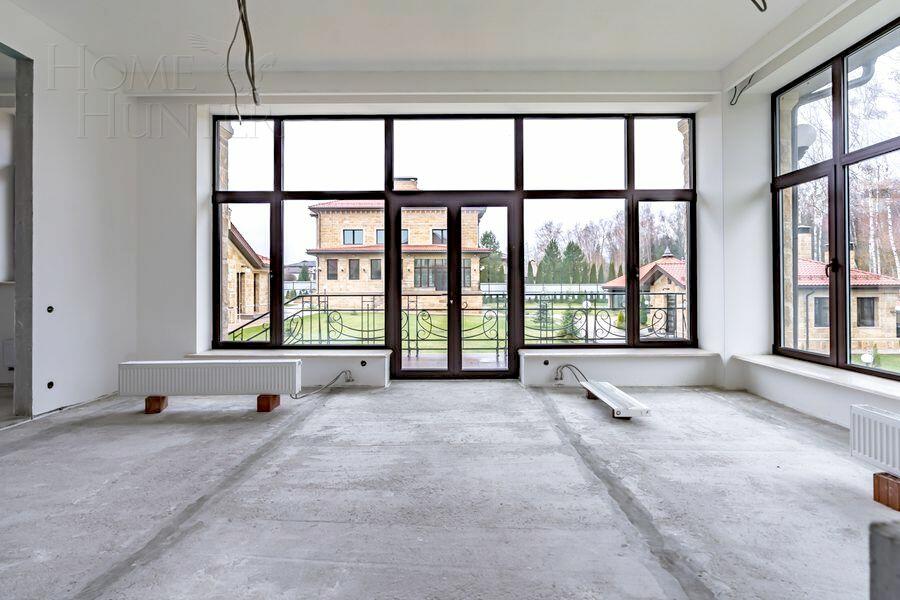 2-этажный коттедж 2 800 м² без отделки