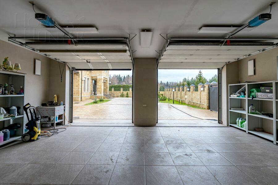 2-этажный коттедж 2 800 м² без отделки