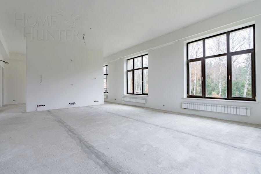 2-этажный коттедж 2 800 м² без отделки