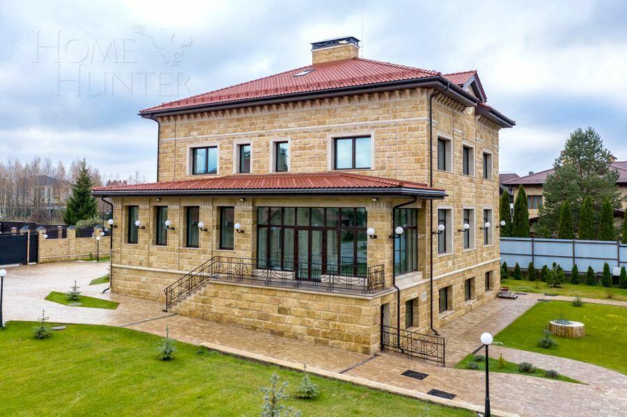 2-этажный коттедж 2 800 м² без отделки