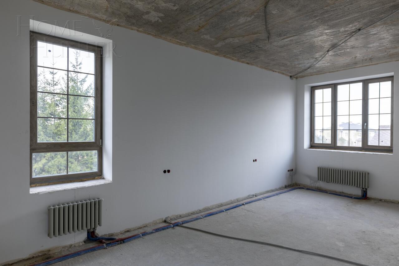 2-этажный коттедж 690 м² без отделки