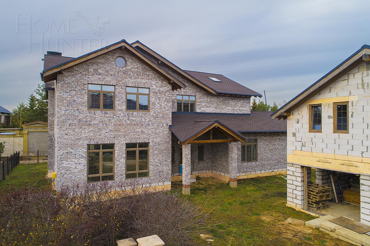 2-этажный коттедж 690 м² без отделки