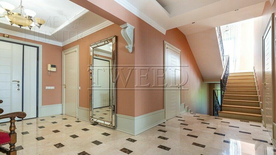 3-этажный коттедж 580 м² с отделкой