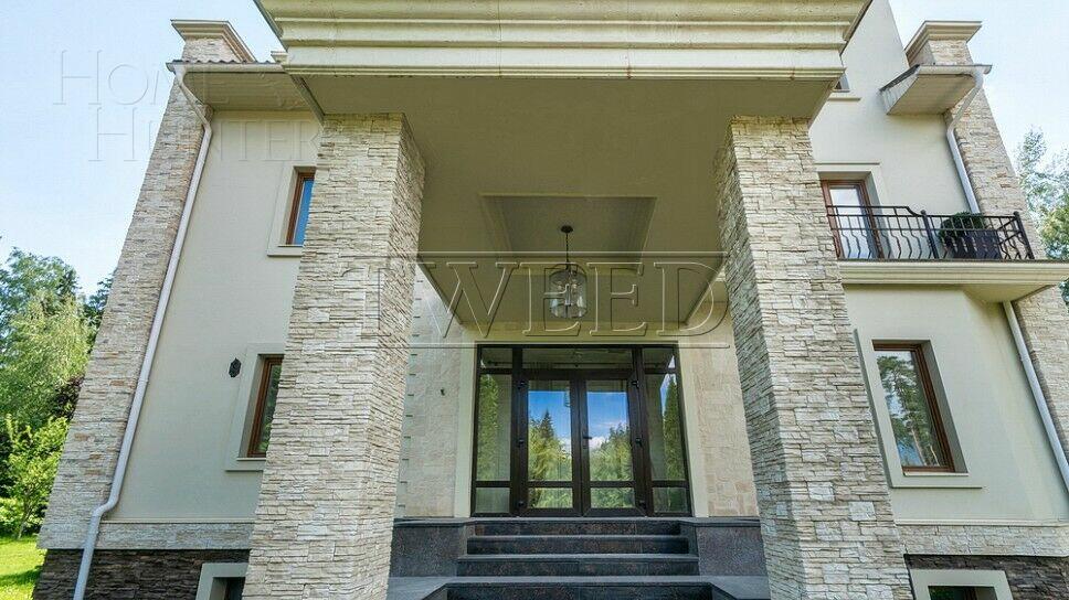 3-этажный коттедж 580 м² с отделкой