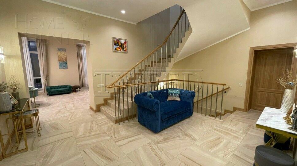 2-этажный коттедж 520 м² с отделкой