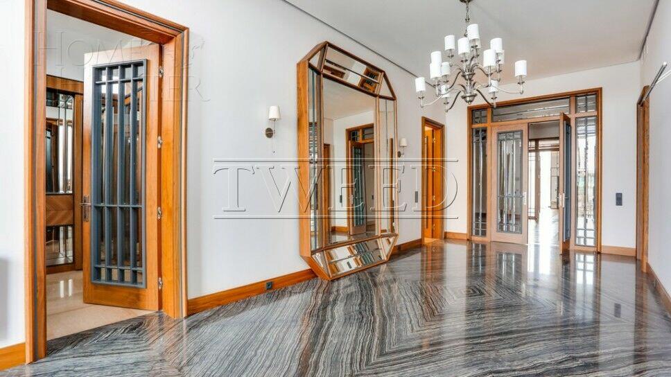 2-этажный коттедж 989.7 м² с отделкой