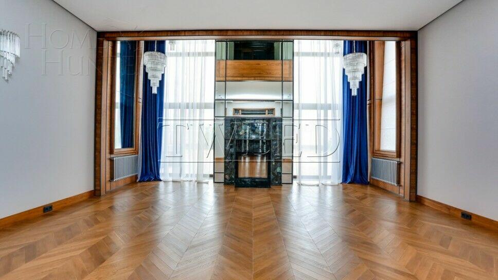 2-этажный коттедж 989.7 м² с отделкой