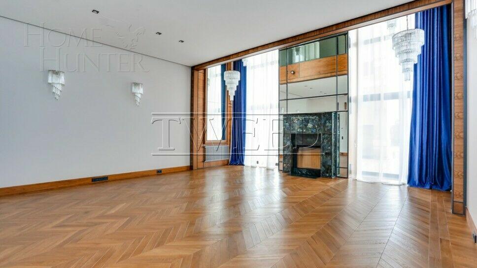 2-этажный коттедж 989.7 м² с отделкой