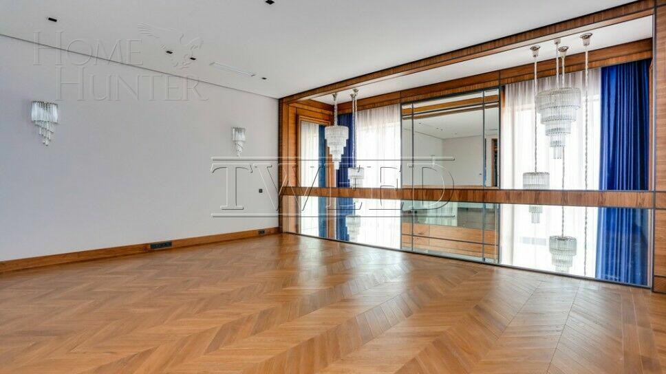 2-этажный коттедж 989.7 м² с отделкой