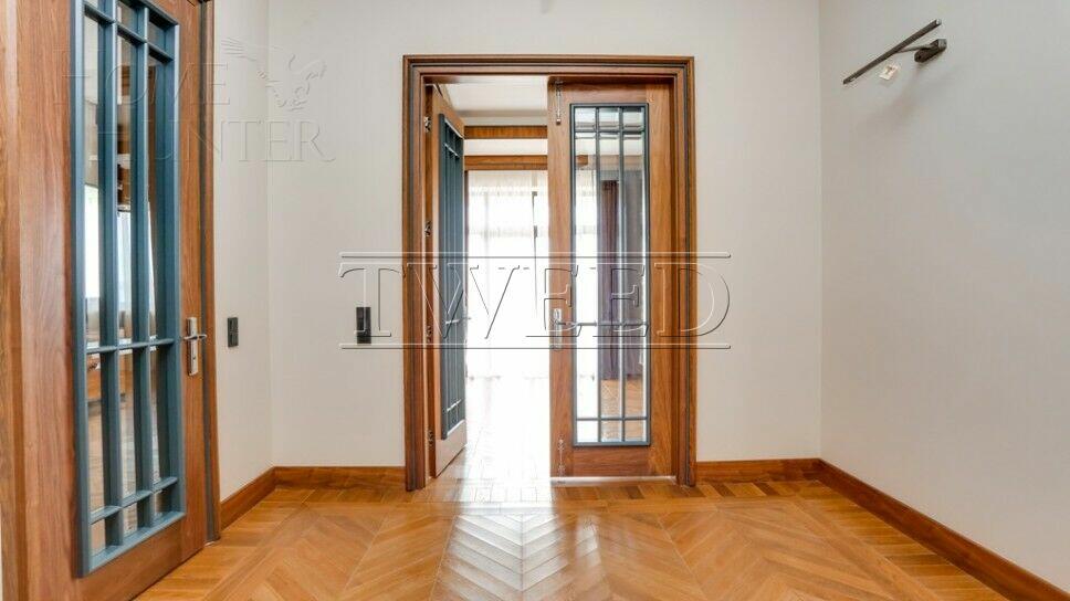 2-этажный коттедж 989.7 м² с отделкой