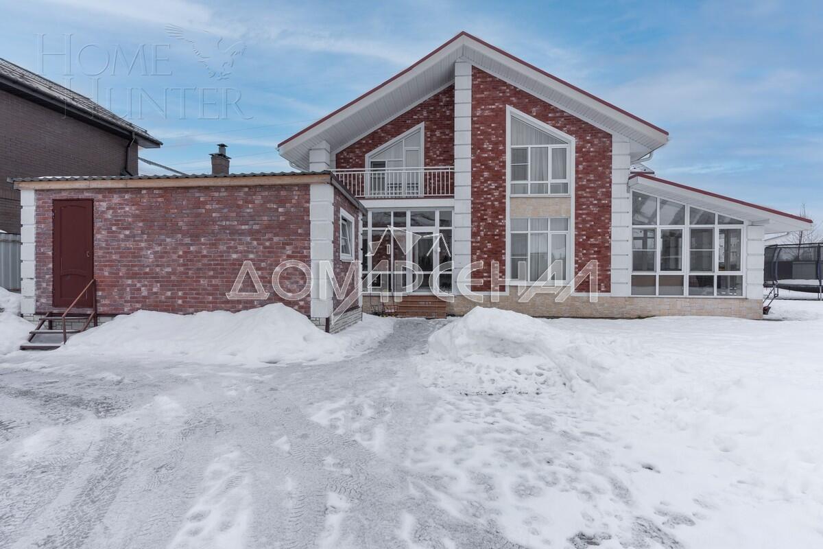 2-этажный коттедж 200 м² с отделкой