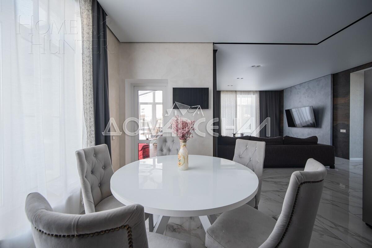 2-этажный коттедж 200 м² с отделкой