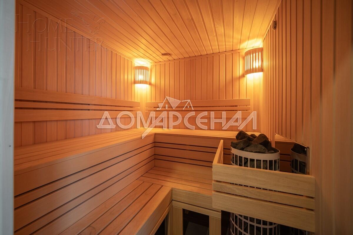 2-этажный коттедж 240 м² с отделкой