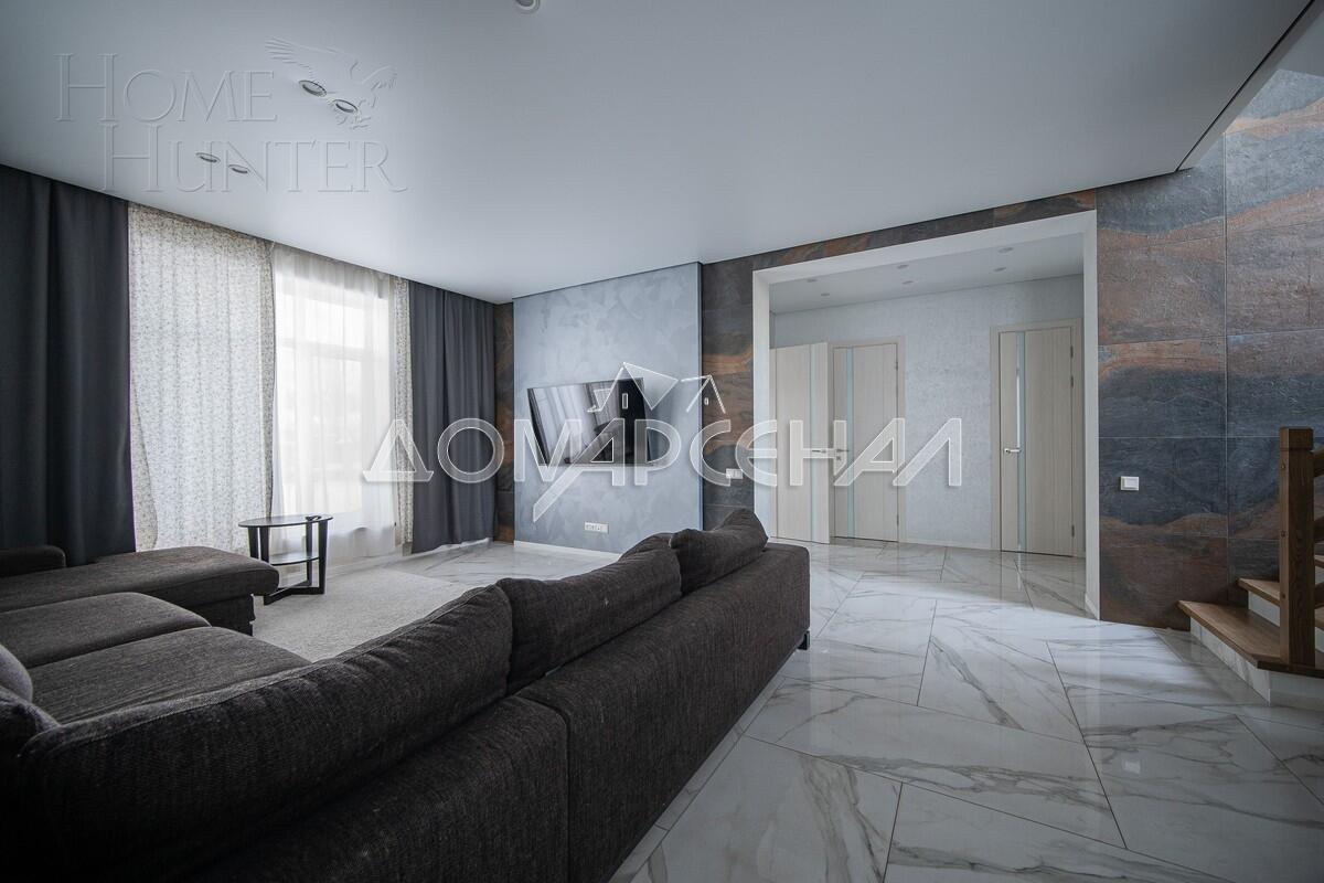 2-этажный коттедж 200 м² с отделкой