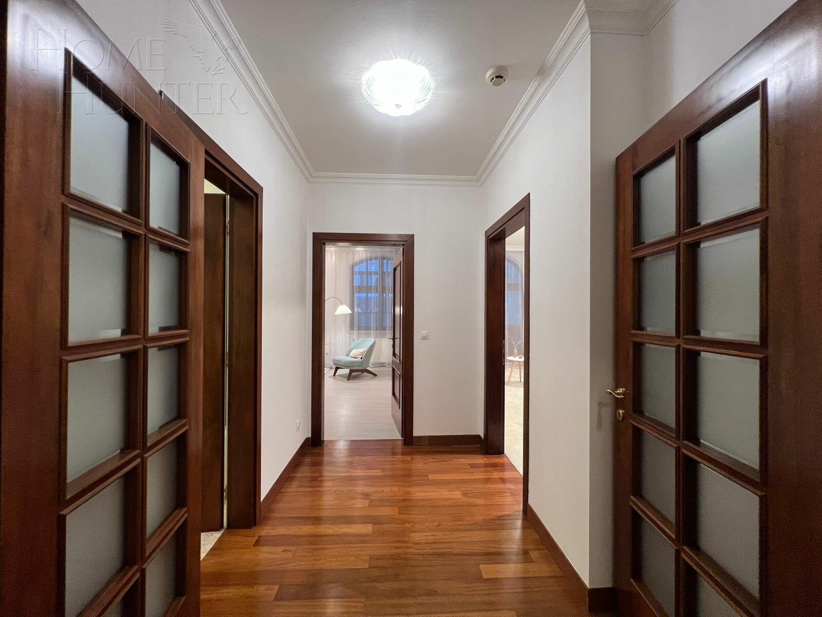 5-КОМН. КВАРТИРА С ОТДЕЛКОЙ 234 М² НА 3 ЭТАЖЕ