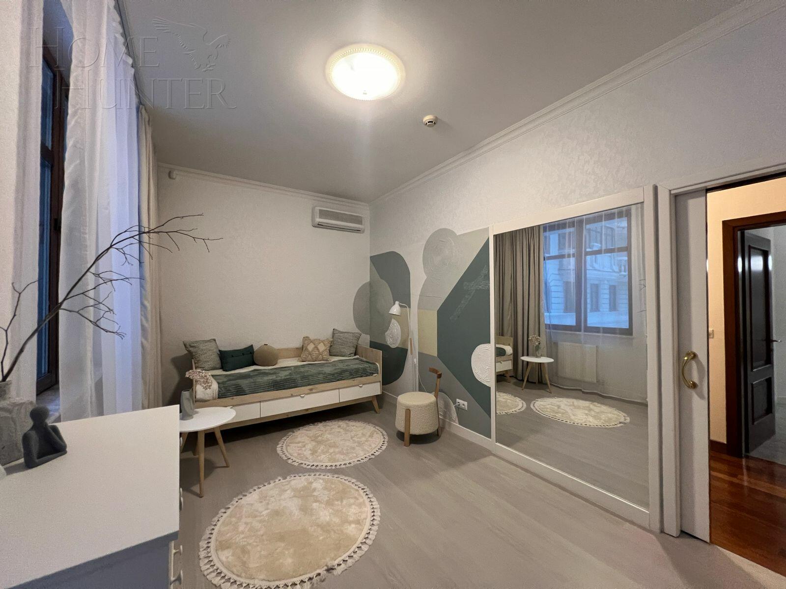 5-КОМН. КВАРТИРА С ОТДЕЛКОЙ 234 М² НА 3 ЭТАЖЕ