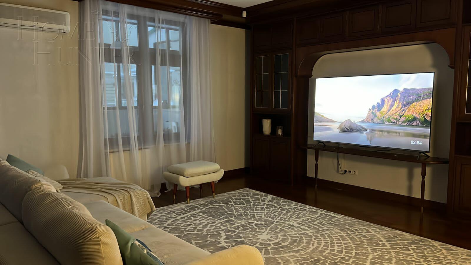 5-КОМН. КВАРТИРА С ОТДЕЛКОЙ 234 М² НА 3 ЭТАЖЕ