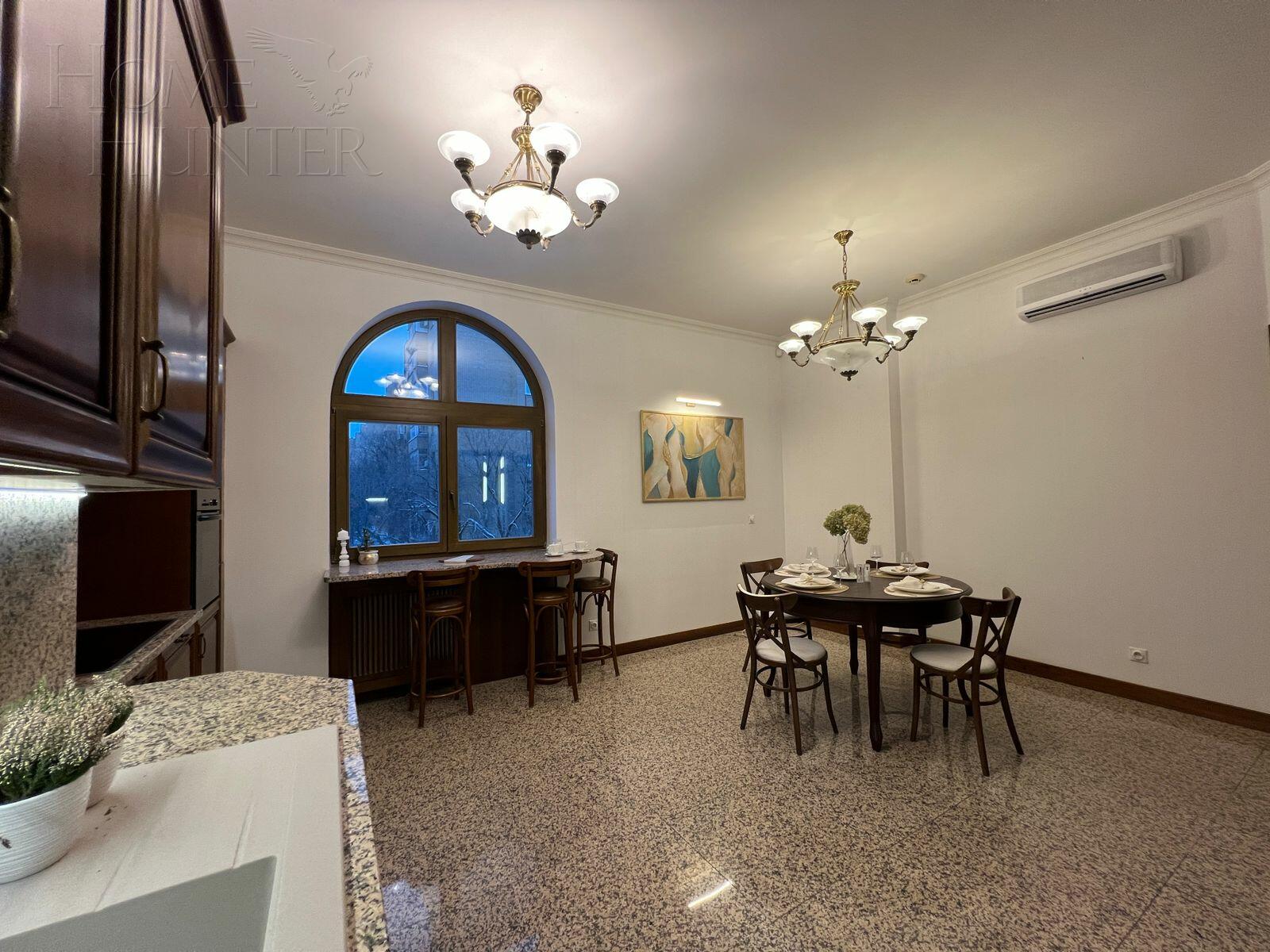 5-КОМН. КВАРТИРА С ОТДЕЛКОЙ 234 М² НА 3 ЭТАЖЕ