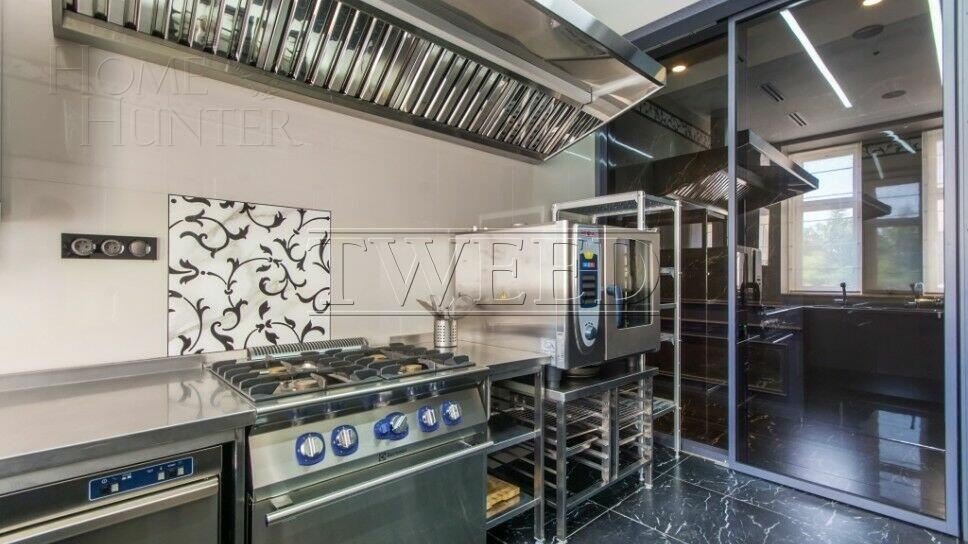 5-КОМН. КВАРТИРА С ОТДЕЛКОЙ 246 М² НА 3 ЭТАЖЕ