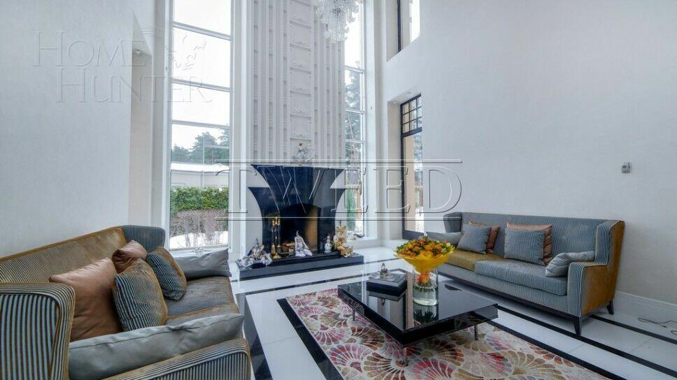 2-этажный коттедж 1 372 м² с отделкой