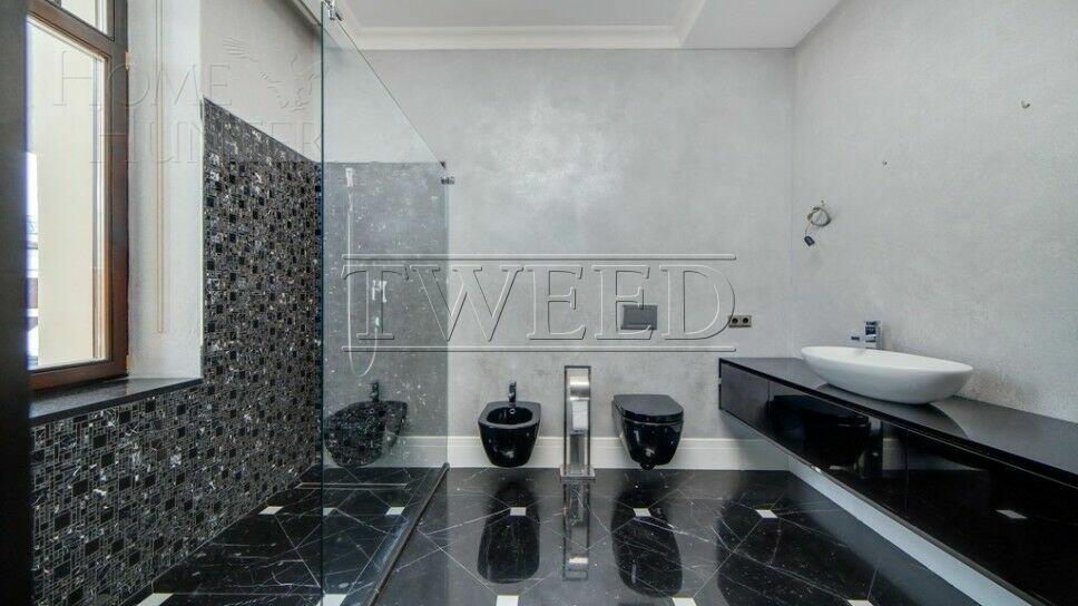 2-этажный коттедж 1 372 м² с отделкой