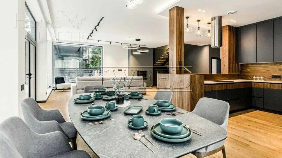 2-этажный коттедж 520 м² без отделки