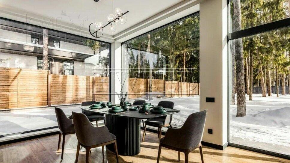 2-этажный коттедж 520 м² без отделки
