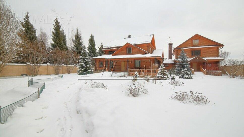 2-этажный коттедж 1 100 м² с отделкой