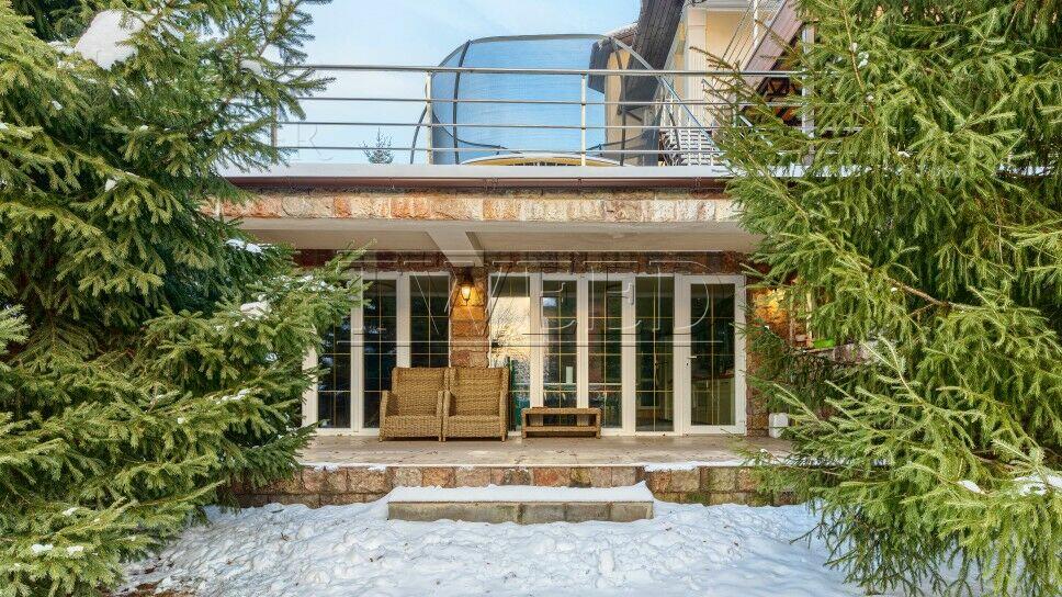 2-этажный коттедж 971.2 м² с отделкой