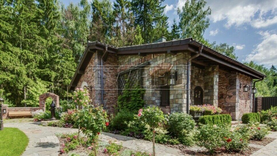 2-этажный коттедж 2 327 м² без отделки