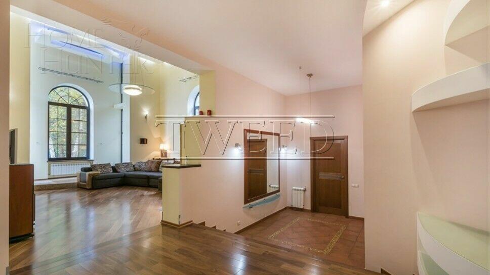 3-этажный коттедж 495 м² с отделкой