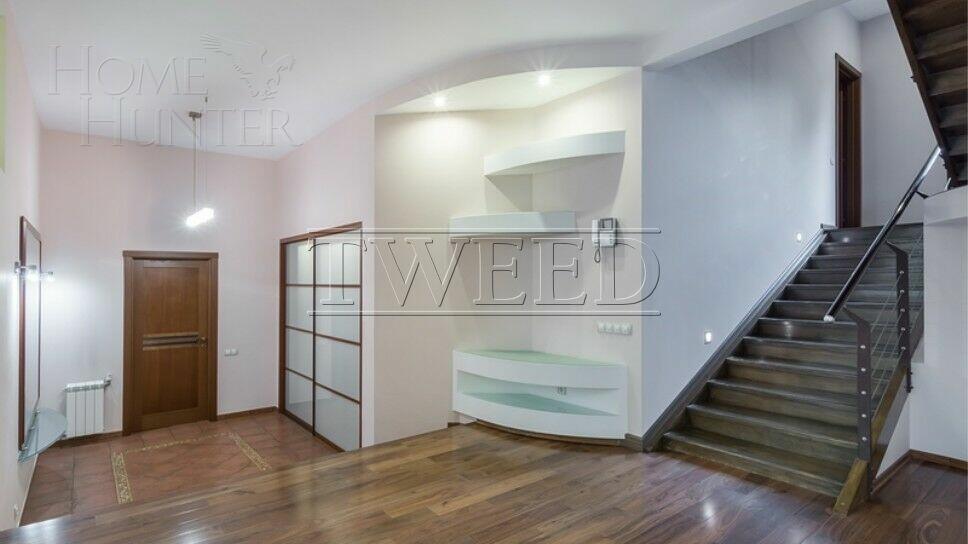 3-этажный коттедж 495 м² с отделкой