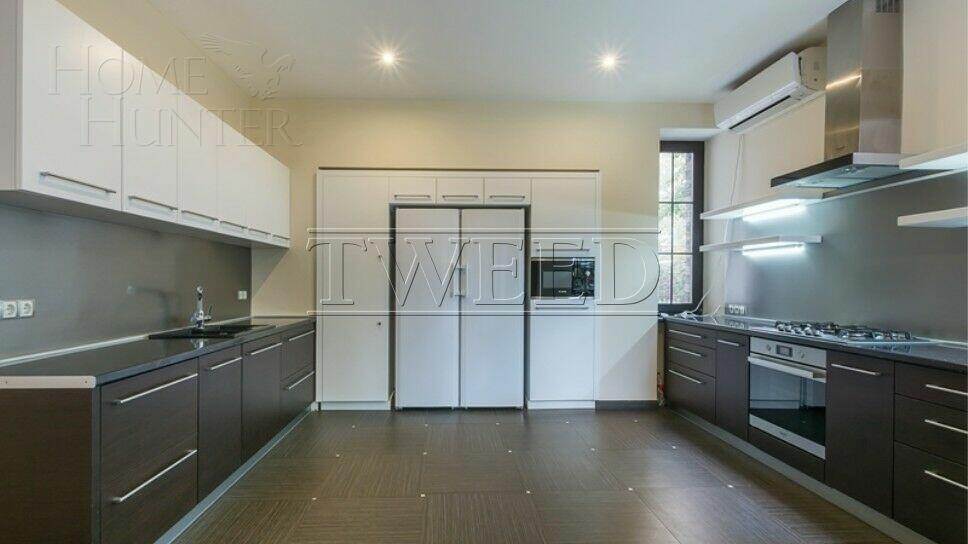 3-этажный коттедж 495 м² с отделкой