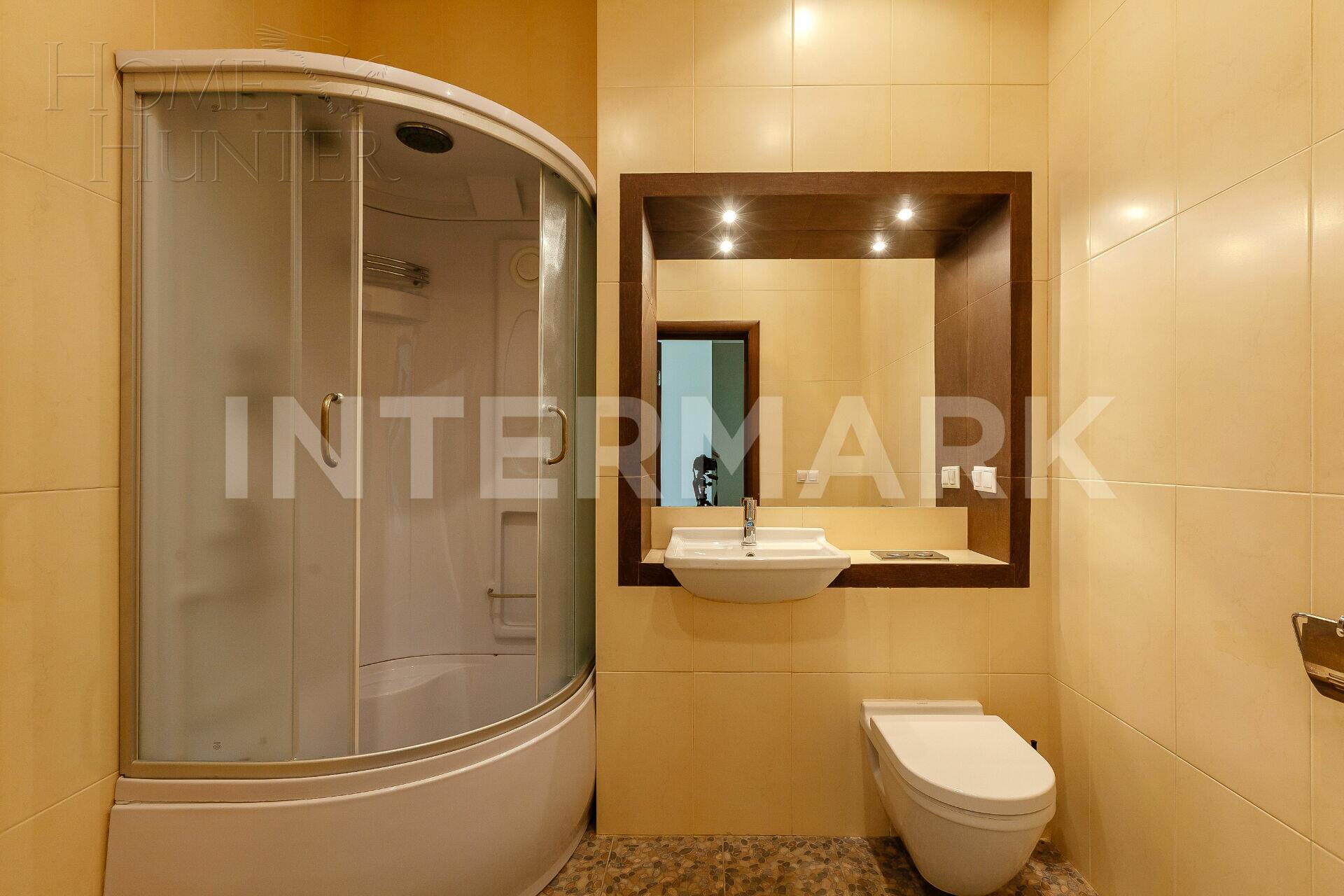 2-этажный таунхаус 380 м² с отделкой