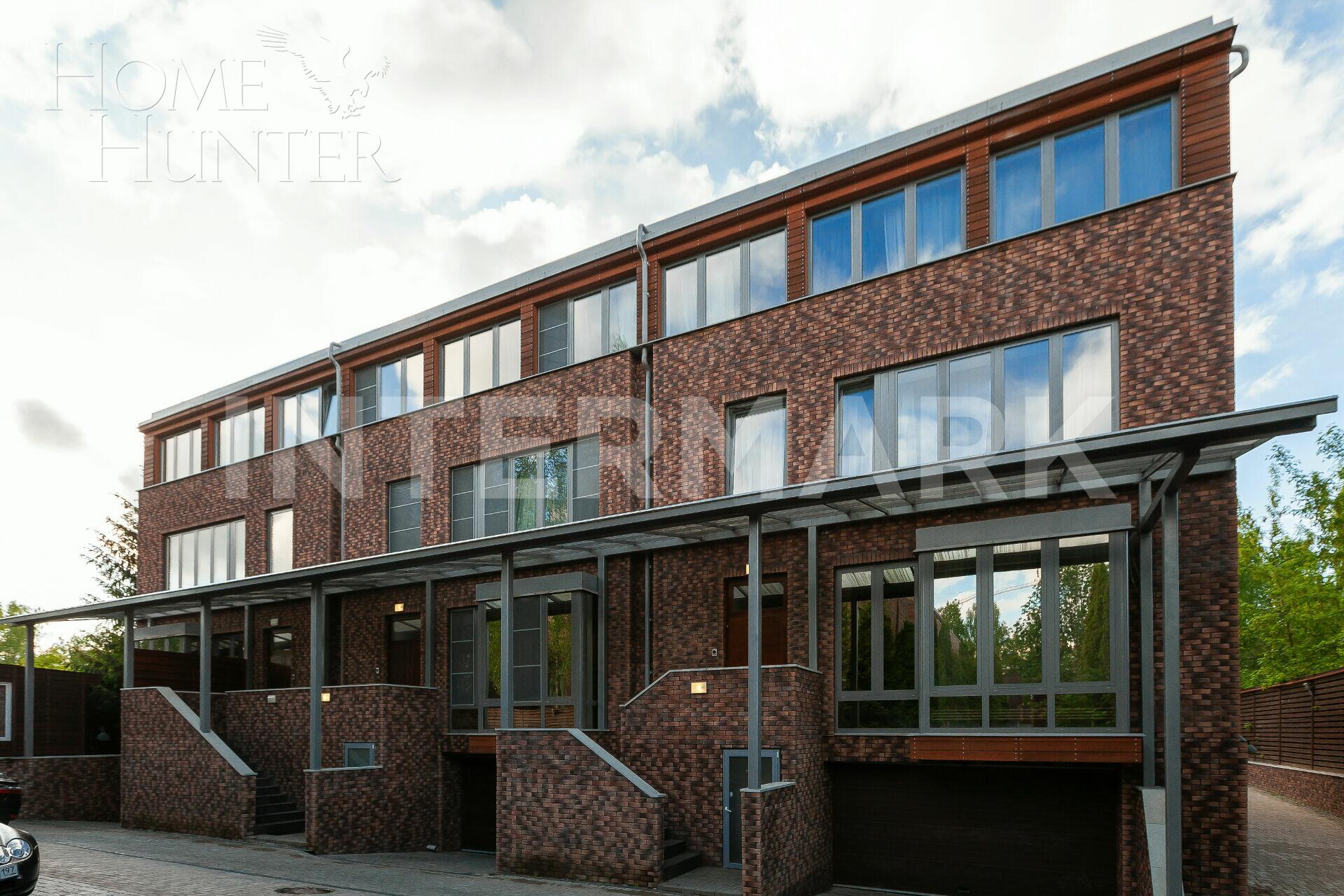 2-этажный таунхаус 380 м² с отделкой