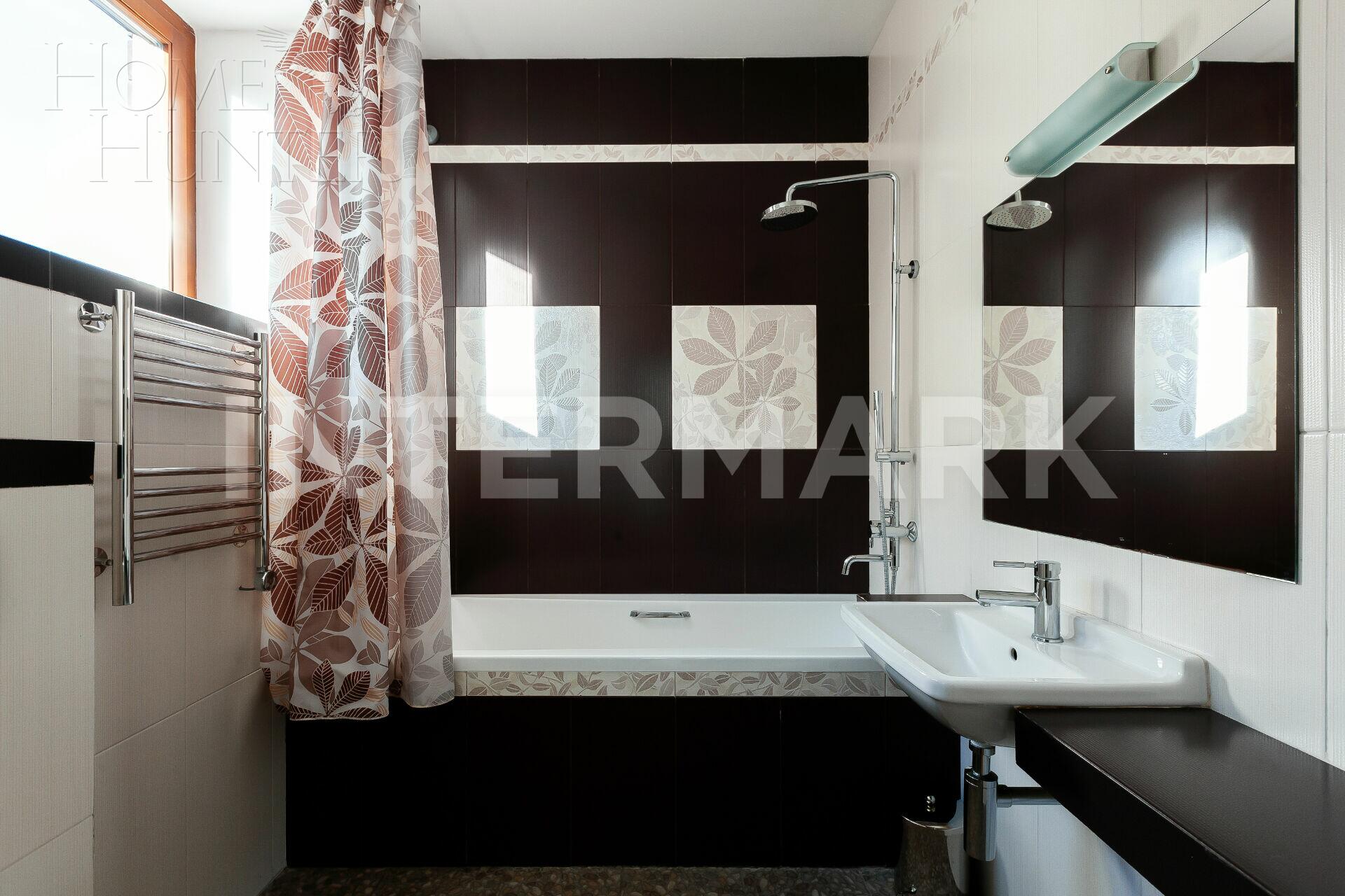 2-этажный таунхаус 380 м² с отделкой