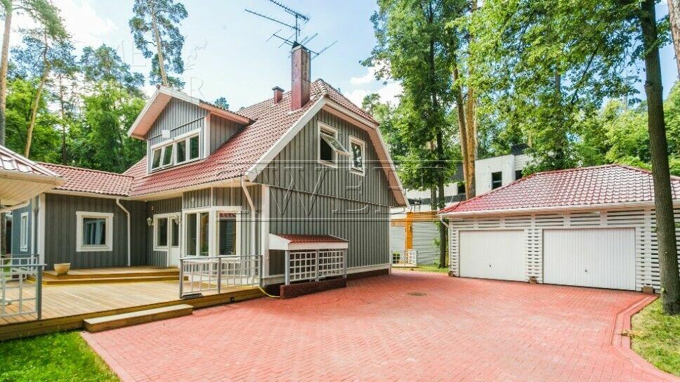 2-этажный коттедж 207.8 м² с отделкой