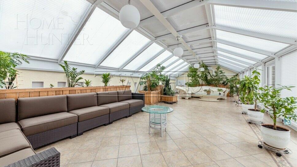 3-этажный коттедж 900 м² с отделкой