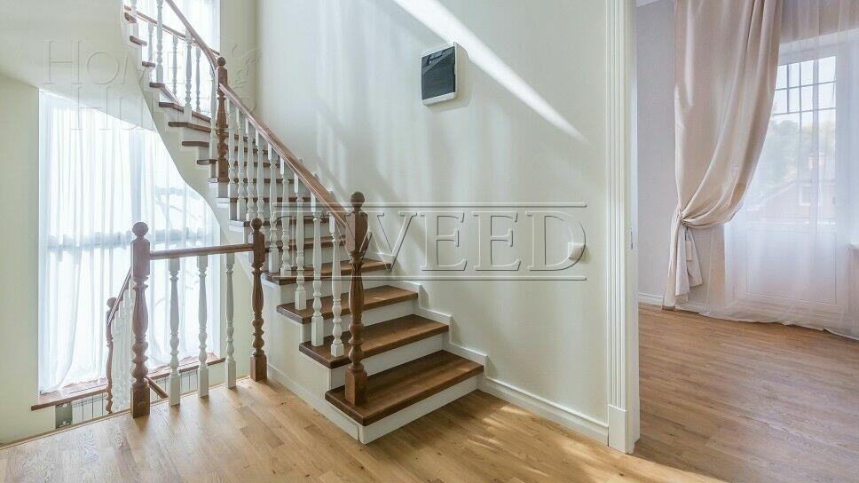 2-этажный коттедж 400 м² с отделкой