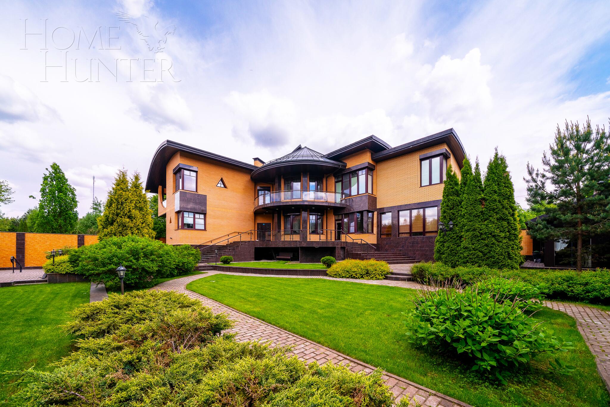 2-этажный коттедж 624 м² с отделкой