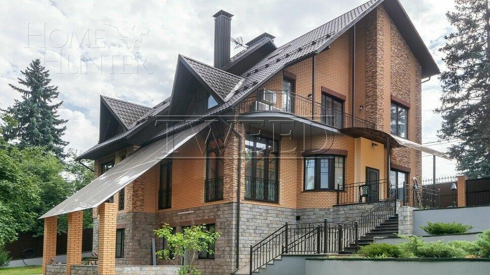 2-этажный коттедж 400 м² с отделкой